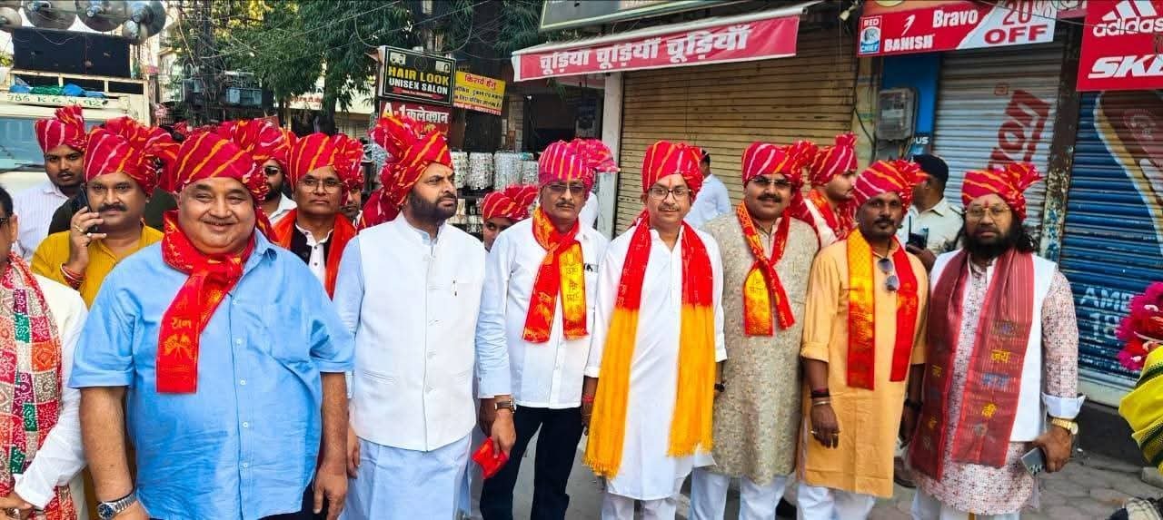 राम-रावण युद्ध के मंचन ने बांधा समां, फिर हुआ रावण दहन