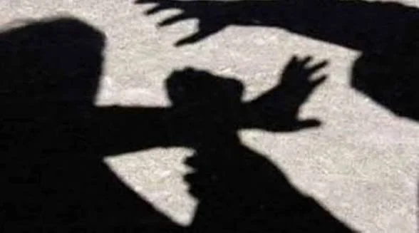 पत्नी-बेटे पर जानलेवा हमला, 4 साल के मासूम को भी नहीं बख्शा